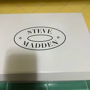 Steve Madden black Nubuk